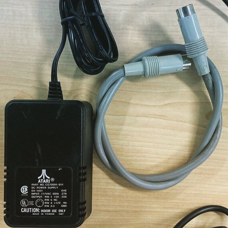 A highlight of my day... I won an eBay auction that comes with an Atari ST Disk Drive Cable. They're hard to find! □□□

#Atari #AtariST #Atari16Bit #VintageComputing #RetroComputers #RetroGaming #TheVintNerd