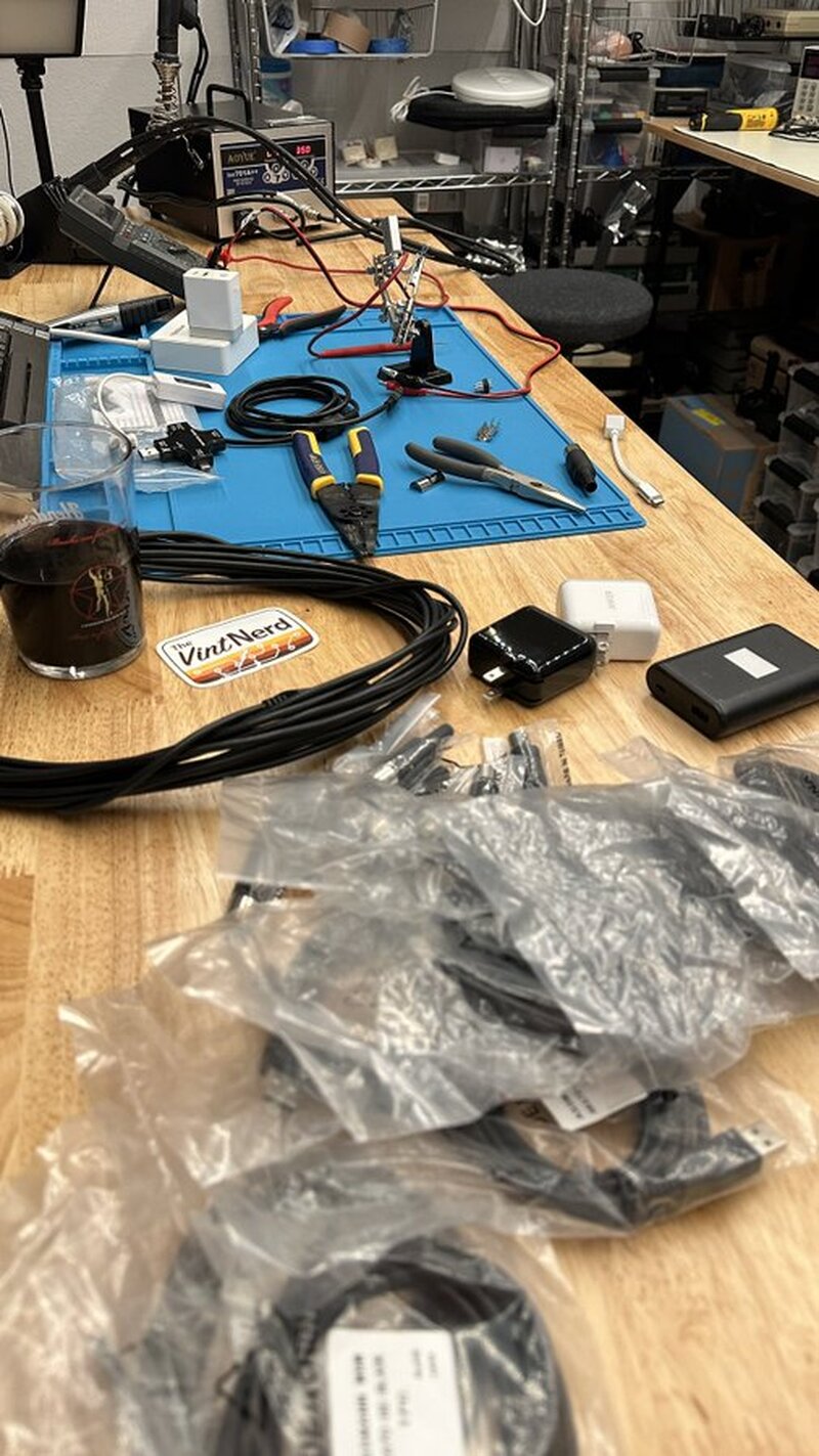 DIY - Time to break something! □

#Atari #Atari8Bit #DIY #7PinDIN #USBRetroPowerAdapter #VintageComputing #RetroComputers #RetroGaming #TheVintNerd